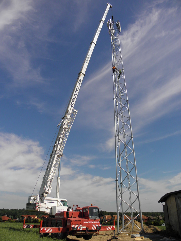 Żuraw samojezdny Liebherr LTM1050/1 4